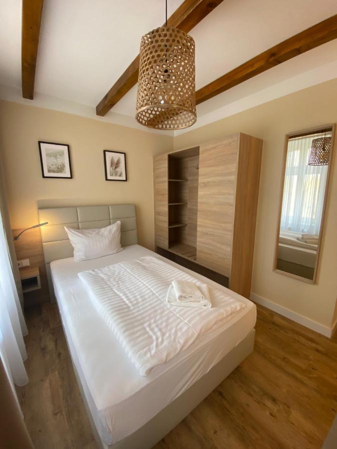 Hotel Sankt Georg Neubrandenburg Esterno foto